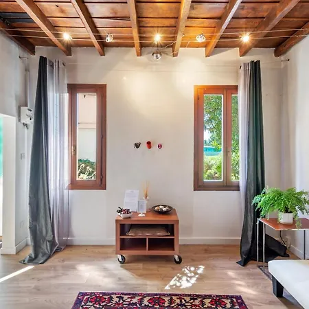 Apartment Casa Indipendente Con Giardino